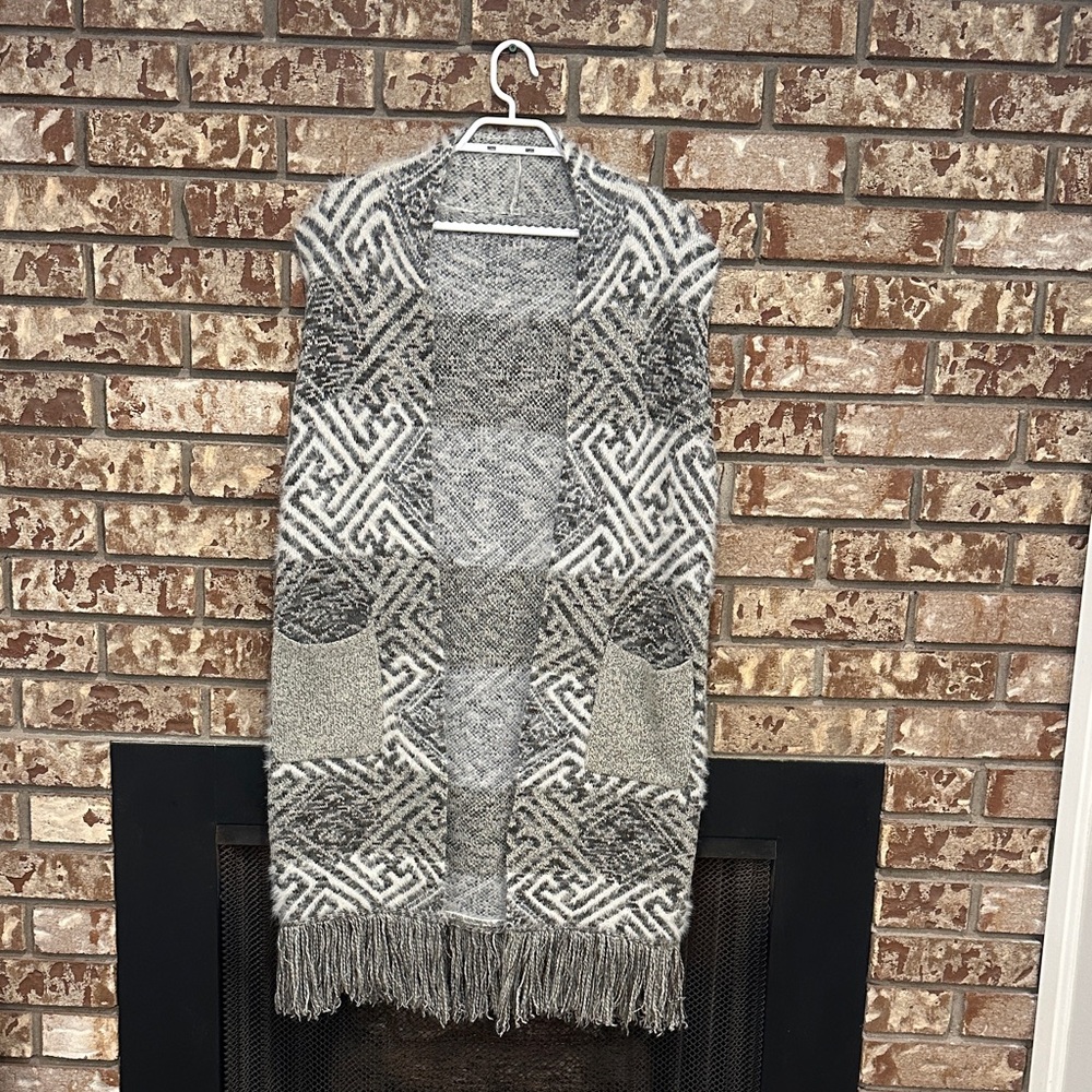Geometric Patterned Sweater‎ Vest Fringe Cardigan